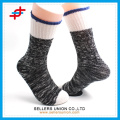 2015 neue Ankunftsmänner beiläufige Baumwollsocken für den Großhandel